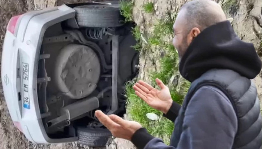 Park halindeyken göçüğe düşen otomobilin sahibi: Bu arabadan çok çektim, üstünü gömün gitsin