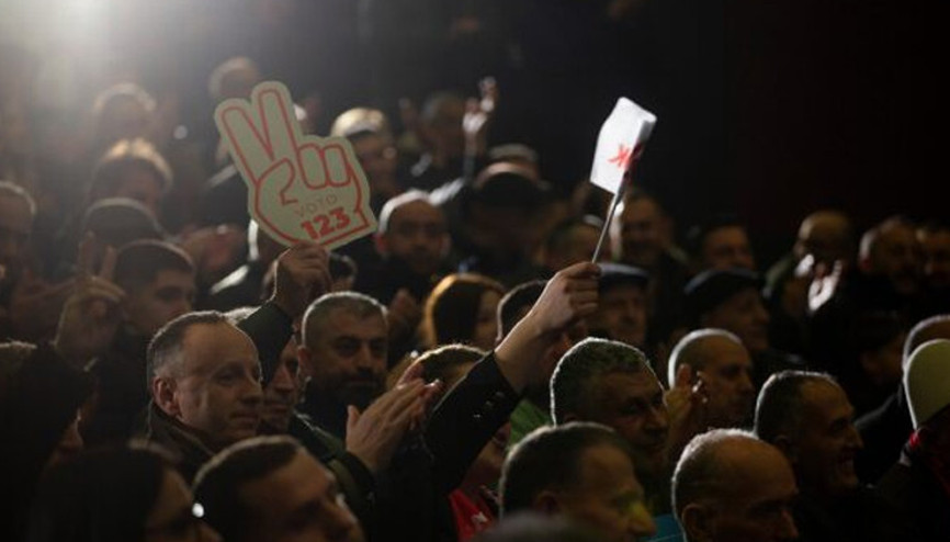 Kosova, erken genel seçimde sandık başında