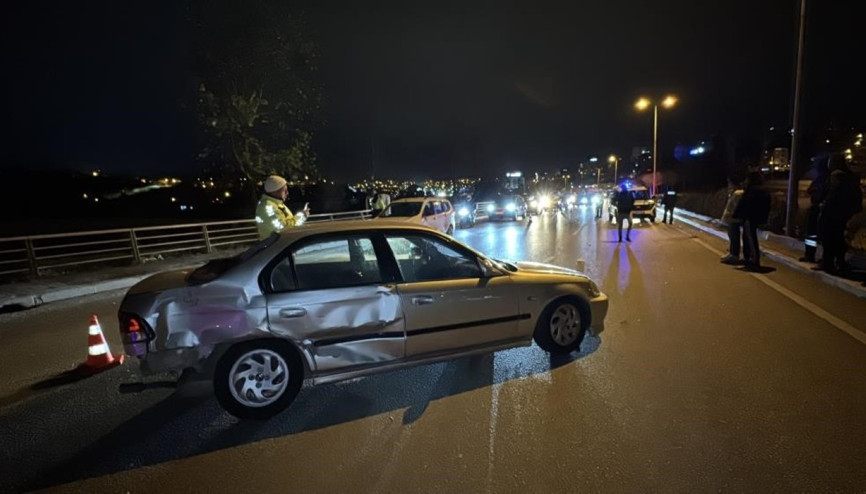 Karabükte makas atan otomobil kaza yaptı