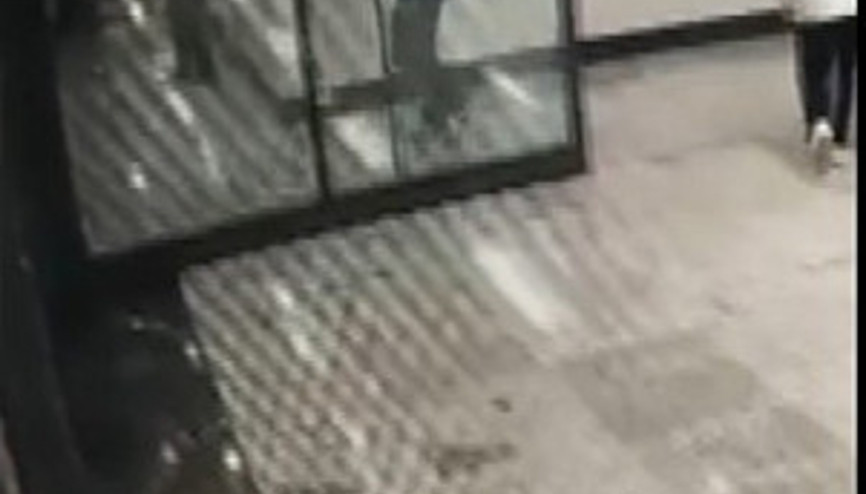 İstanbul-Bahçelievlerde hastane odasında refakatçinin cep telefonunu çaldı