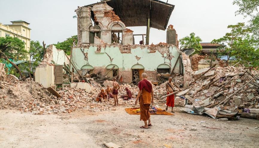 Myanmar depremi
