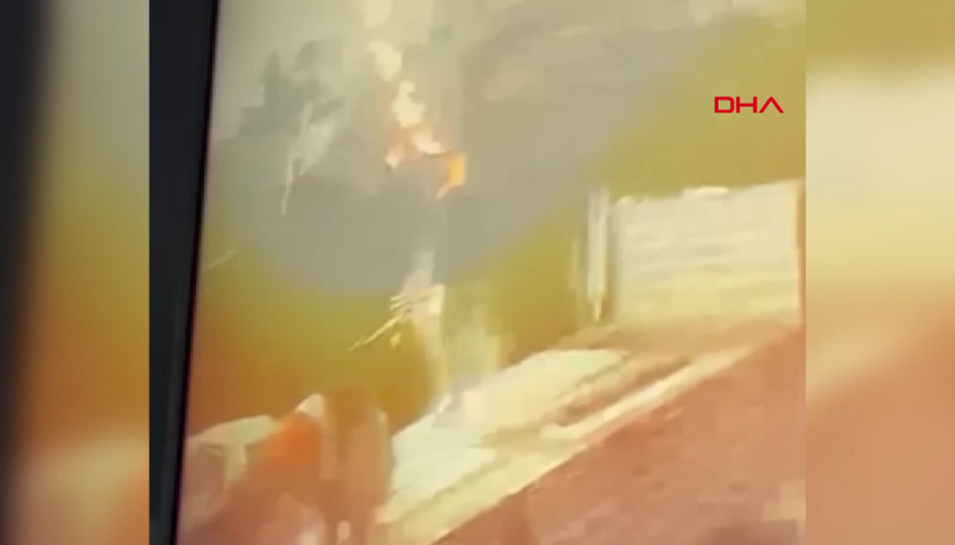 TIRın dorsesinde çalışan işçiye yıldırım isabet etti