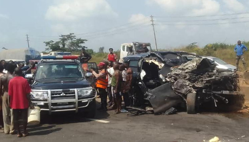 Zincirleme kazada can pazarı: Çok sayıda ölü