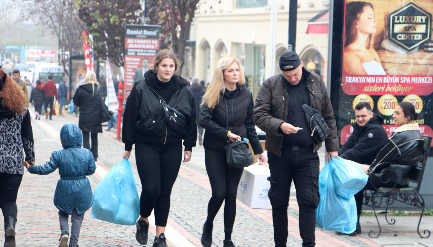 Bulgar ve Yunan turistlerin gözdesi Edirne’de, yılbaşı rezervasyonları önceki yıla göre azaldı Bulgar ve Yunan turistlerin gözdesi Edirne’de, yılbaşı rezervasyonları önceki yıla göre azaldı