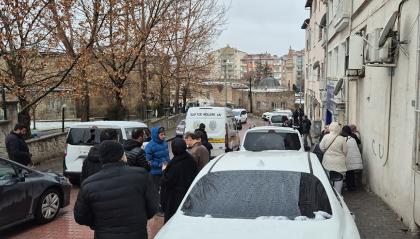 Niğdede yakınlarının haber alamadığı çift, evlerinde ölü bulundu