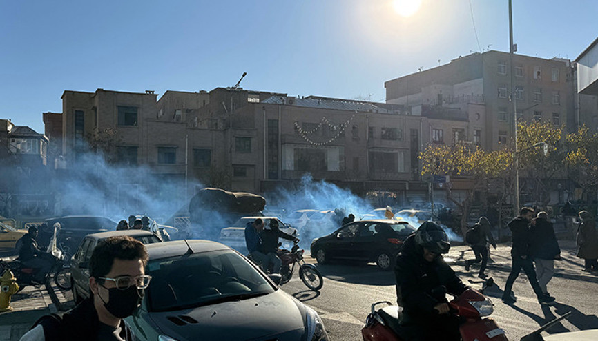 İrandaki protestolarda çatışma çıktı: Bir güvenlik görevlisi öldürüldü