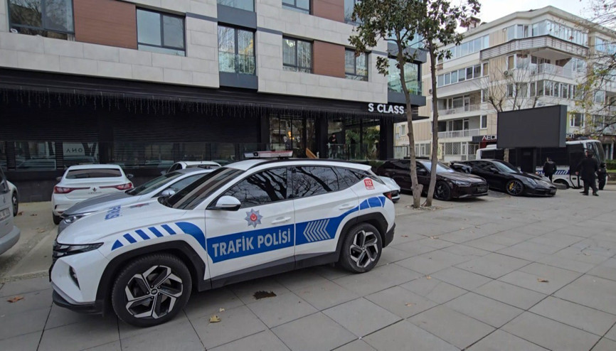 İstanbul- Kadıköy’de oto galerisine dolandırıcılık operasyonu İstanbul- Kadıköy’de oto galerisine dolandırıcılık operasyonu