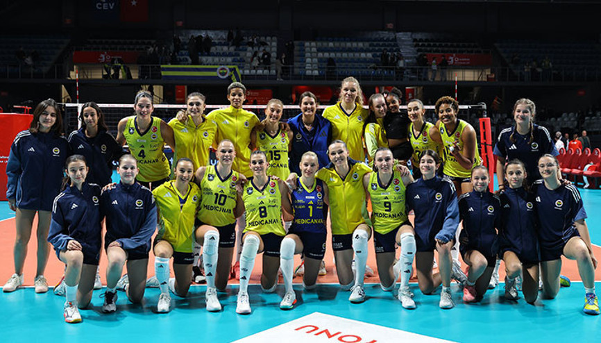 Fenerbahçe Medicana, evinde 3 sette kazandı