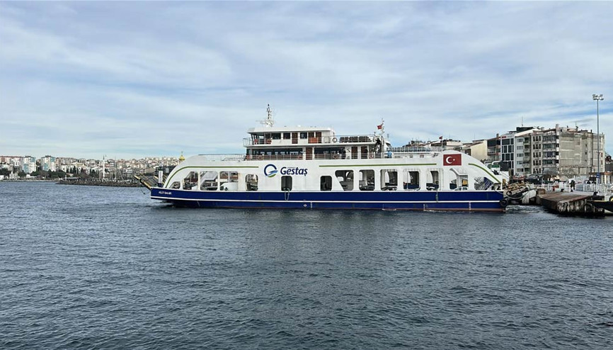 Bozcaada ve Gökçeada’da feribot seferlerine fırtına engeli