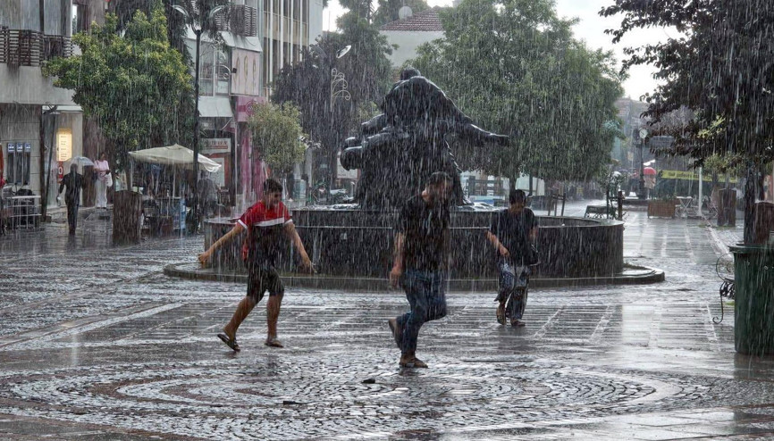 Trakya için kuvvetli yağış uyarısı Trakya için kuvvetli yağış uyarısı