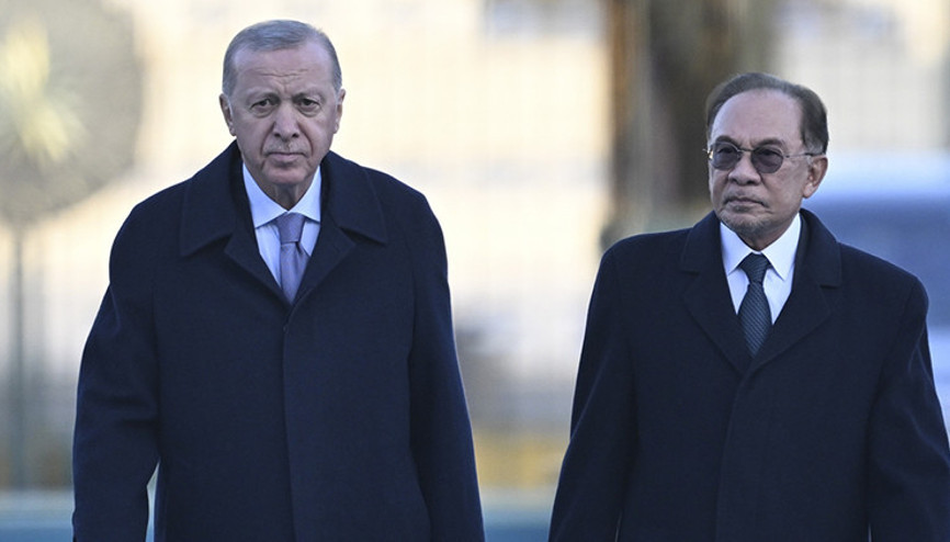 Malezya Başbakanı Türkiyede: Erdoğan, törenle karşıladı
