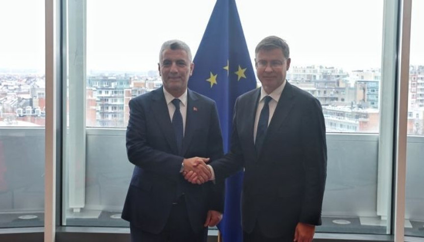 Bakan Bolat, AB Ekonomi ve Verimlilikten Sorumlu Komiser Dombrovskis ile görüştü