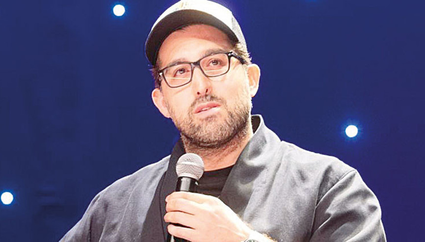 TÜRSAK için sahnede