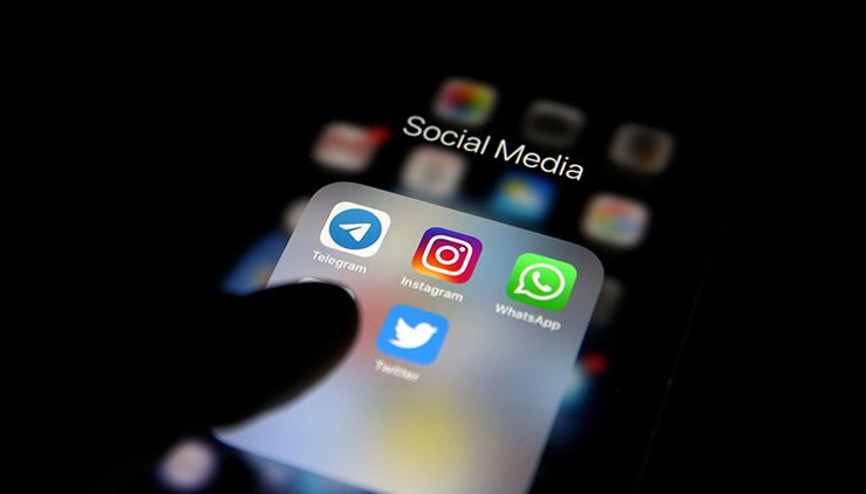 Dijital platformlarda 158 milyar liralık kayıp Yatırım ve denetim yok... ‘Bu bir milli güvenlik meselesi’ Dijital platformlarda 158 milyar liralık kayıp Yatırım ve denetim yok... ‘Bu bir milli güvenlik meselesi’