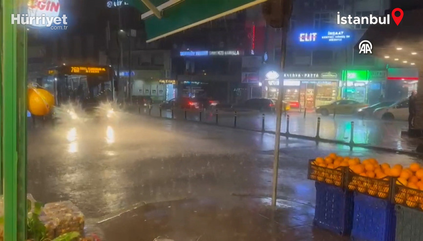 İstanbulda kuvvetli yağmur ve şiddetli rüzgar etkili oluyor