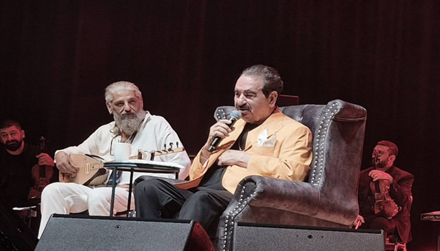 İbrahim Tatlıses Hamburg’da sahne aldı