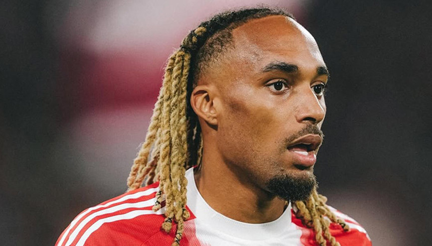 Bayern Münihte Sacha Boey için karar verildi