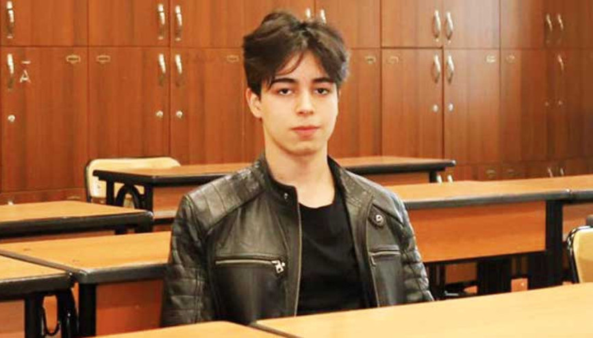 Hem lise öğrencisi hem üniversite