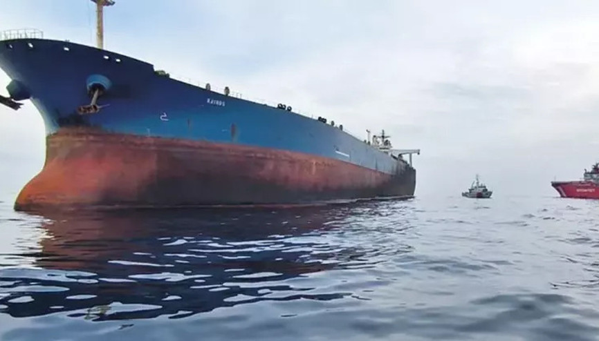 Karadeniz’de 2 petrol tankerine dron saldırısı