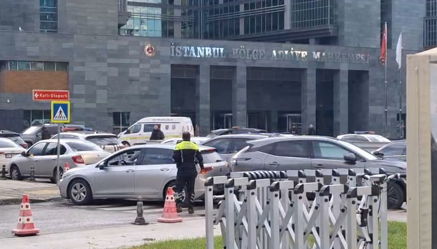 İstanbul - Kartal Bölge Adliye Mahkemesinde hakimi silahla vuran savcı adliyeye getirildi