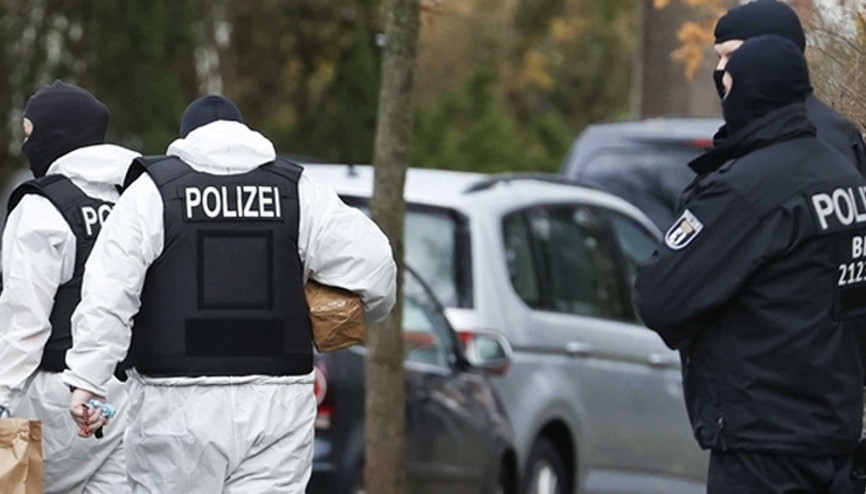 Çocuklar top oynarken insan iskeleti buldu