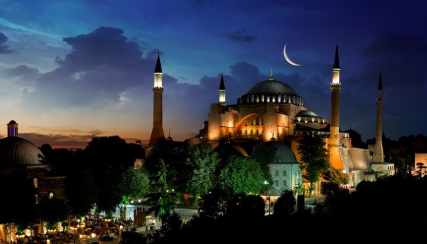 AKŞAM EZANI SAATLERİ 15 OCAK 2026 TÜM İLLER | Miraç Kandili akşam ezanı saat kaçta okunuyor İl il 15 Ocak 2026 Diyanet İstanbul, Bursa, İzmir, Ankara akşam ezanı saati