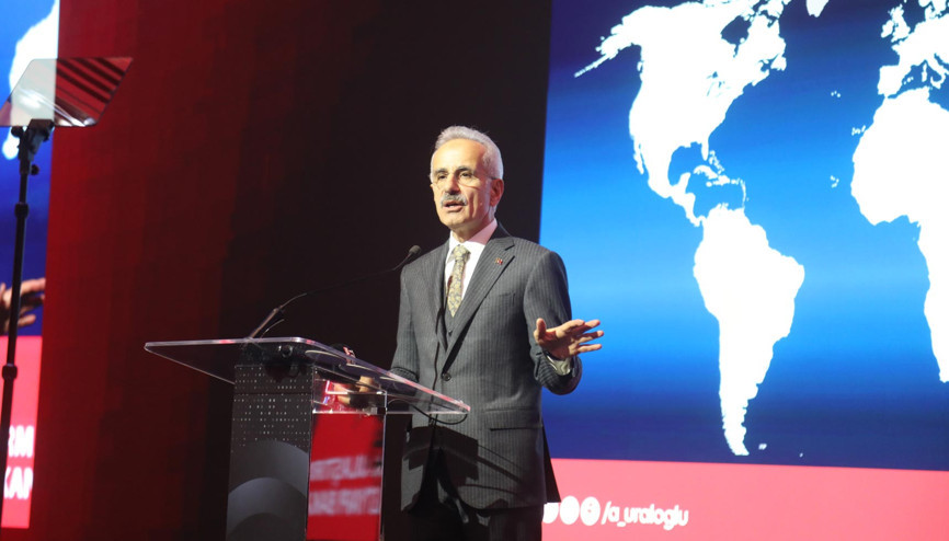 Bakan Uraloğlu: Gökyüzünde sınır tanımayan bir Türkiye inşa ettik