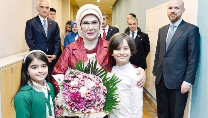 Emine Erdoğan’dan yarıyıl tatili tebriki