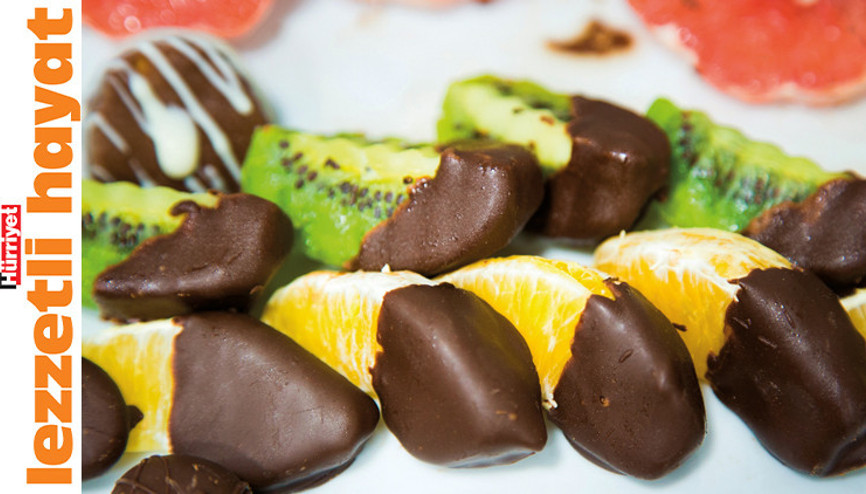 Kış meyvelerinin cazibesi çikolatayla artıyor