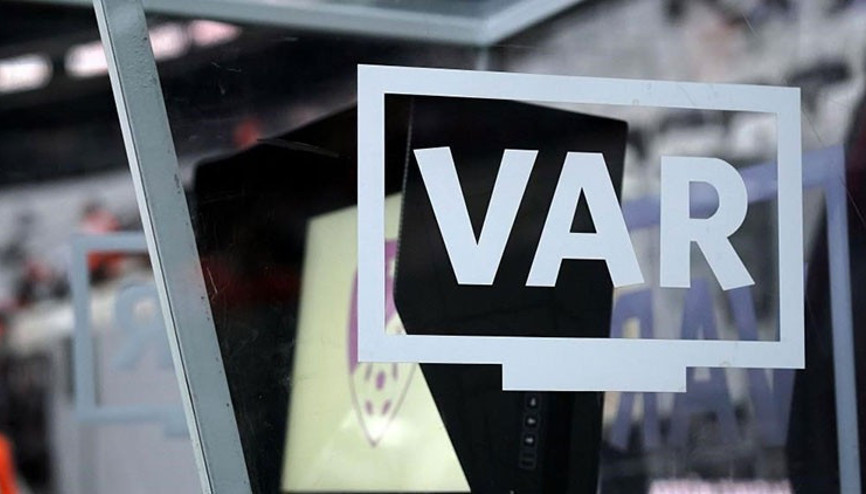 Alanyaspor - Fenerbahçe maçının VAR hakemi açıklandı