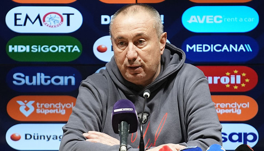 Stanimir Stoilovdan Fenerbahçe maçı yorumu: Cezalı duruma düşmeleri üzücü Stanimir Stoilovdan Fenerbahçe maçı yorumu: Cezalı duruma düşmeleri üzücü