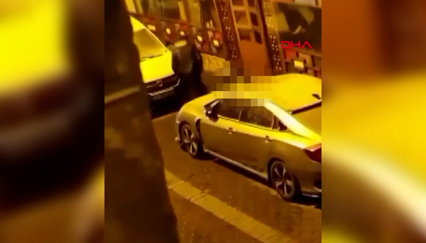 Avcılarda tartıştığı kadını sokak ortasında tekme tokat darbetti