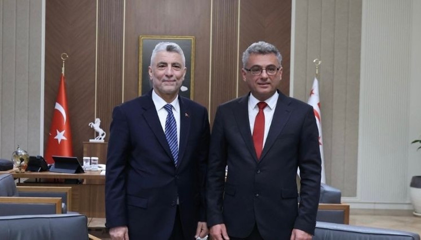Ticaret Bakanı Bolat, KKTCde Cumhurbaşkanı Erhürman ile görüştü
