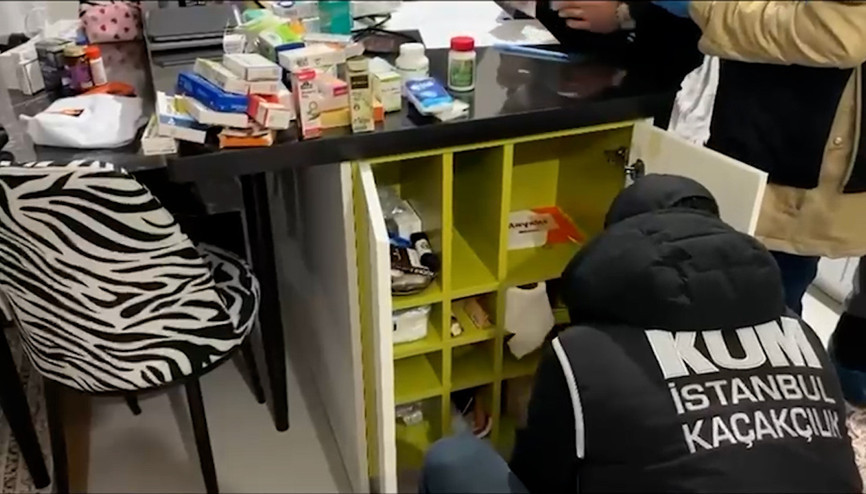 Savcılıktan kaçak ilaç operasyonu