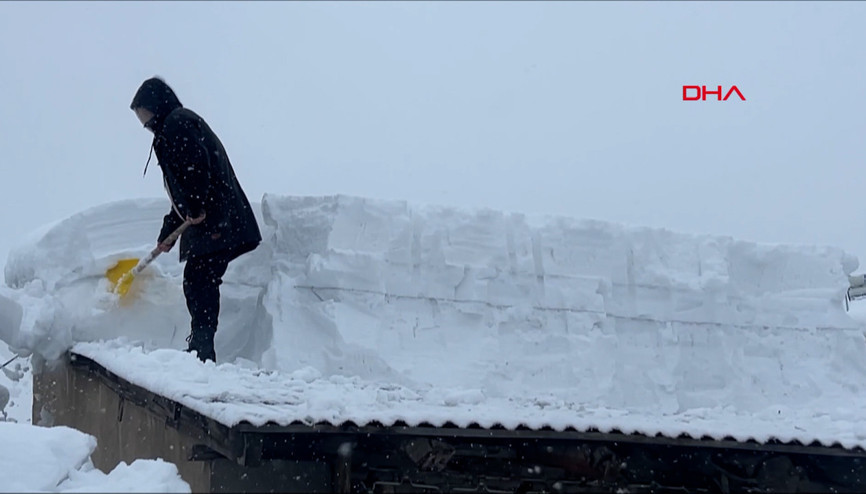 Türkiyenin en soğuk yeri, eksi 32,7 derece ile Hakkari oldu