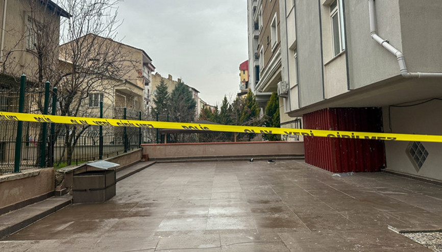 Uşakta feci ölüm 8 katlı apartmanın çatısından düştü