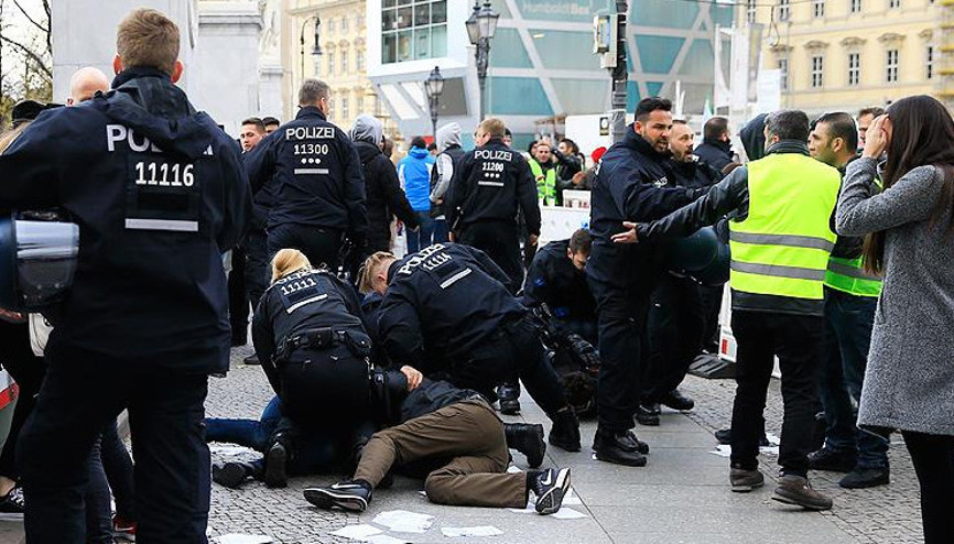 Almanyada YPG/SDG yandaşları ortalığı birbirine kattı