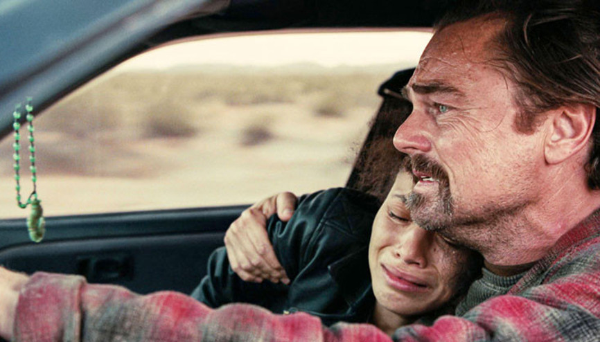 Çocukluğu hayat kadınlarının arasında geçmişti: Herkes genç sevgililerini konuşuyor ama onun yolu başka... Yürü hatta koş... Kim tutar seni