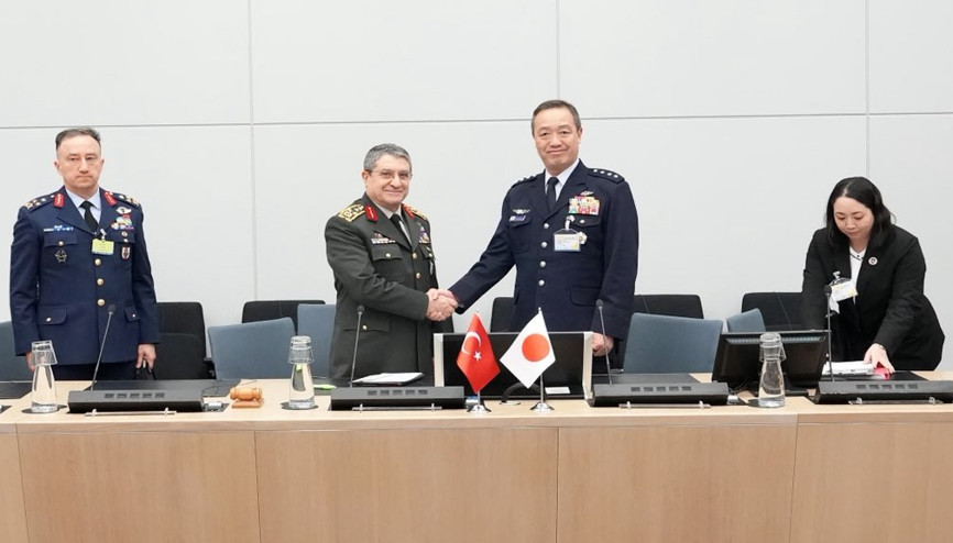 Genelkurmay Başkanı Orgeneral Bayraktaroğlundan Brükselde ikili görüşmeler