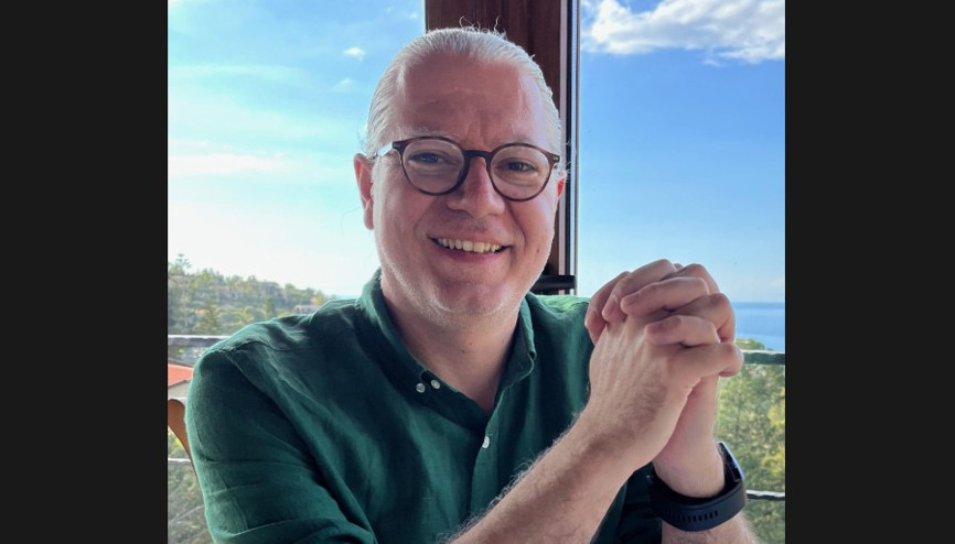 Ses teli felci tedavisinde solunum terapisi ve lazerle nefes açma ameliyatı