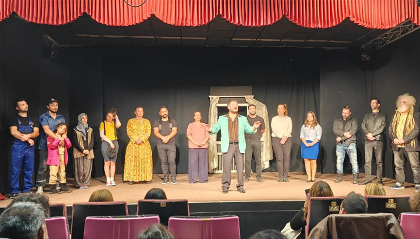 Entrikalı Dolap Komedyası Landshutta sahne alıyor