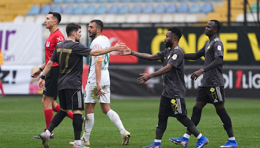 Esenler Erokspor, Serikspor deplasmanından 3 golle çıktı