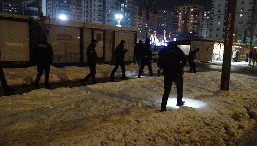 Husumetlilerin bıçaklı kavgasında 2si ağır 3 kişi yaralandı