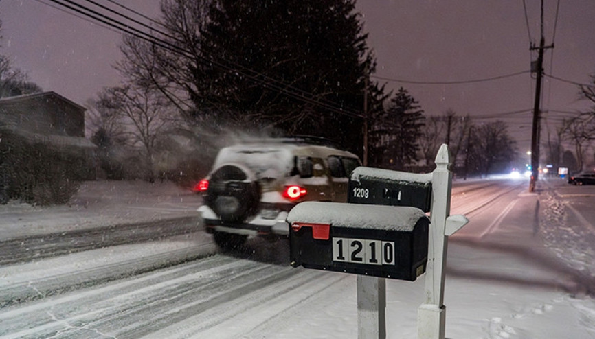 ABDde kar fırtınası: 10 biden fazla uçuş iptal oldu, 800 binden fazla kişi elektriksiz kaldı