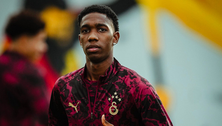 Galatasarayda yeni transfer Asprilla, ilk idmanına çıktı