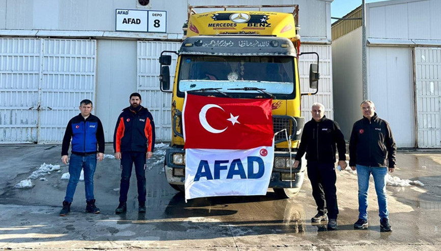 Türkiye, Aynularaba 11 tır insani yardım malzemesi sevk etti