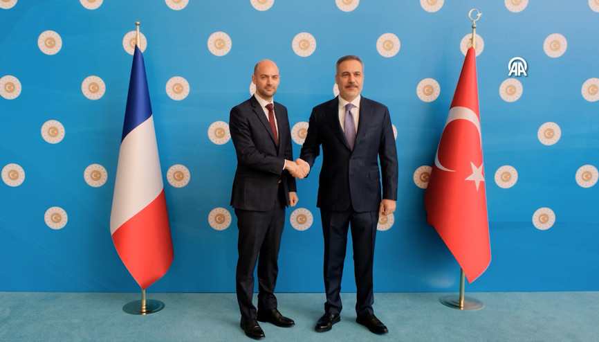 Dışişleri Bakanı Hakan Fidan, Fransız mevkidaşı Barrot ile görüştü