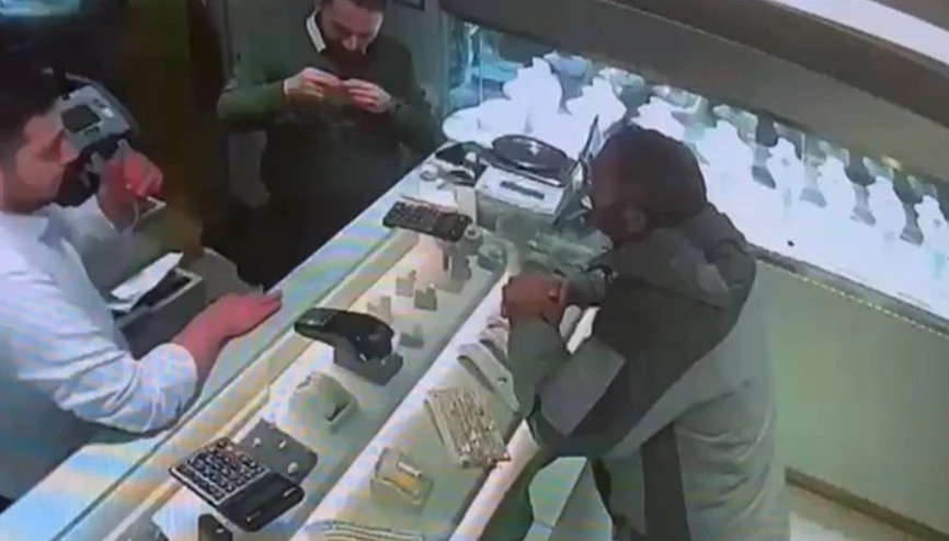 Sahte altın kolyeyle kuyumcuyu dolandırdı; gerçek Kapalıçarşıda eritilince ortaya çıktı
