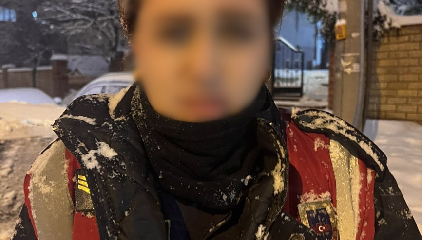 Kendisini jandarma olarak tanıtan kadın yakalandı