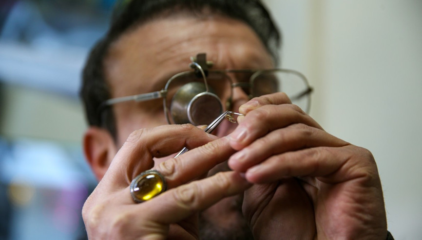 Yarım asırlık aile mesleğini sürdürüyor... Kentte bunu yapan 2-3 esnaf kaldı